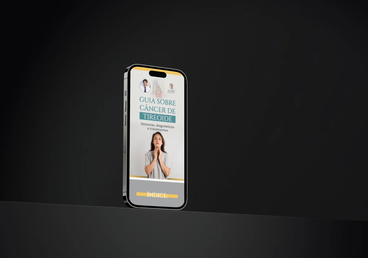 Mockup de celular com a capa do e-book do Dr. Pedro Tolentino sobre câncer de tireoide